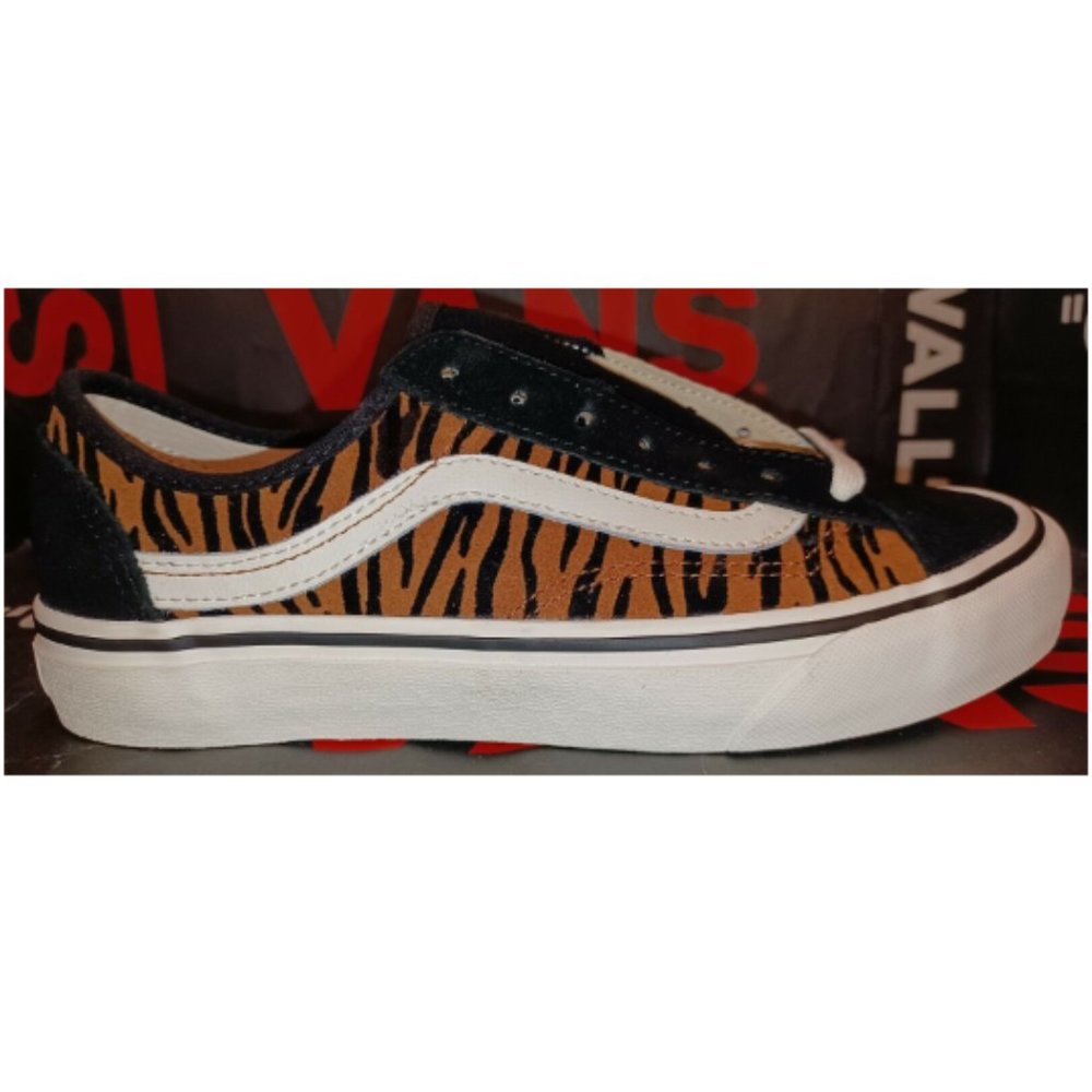 Vans Style 36 Decon Sf (Animal Stripes) Black Marshmallow Women's 10 VNOA5HYR9ZY - Picture 2 of 13